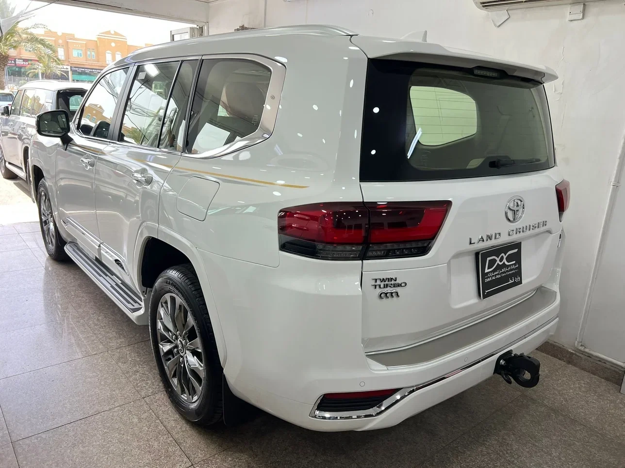 Toyota Land Cruiser VXR 2026