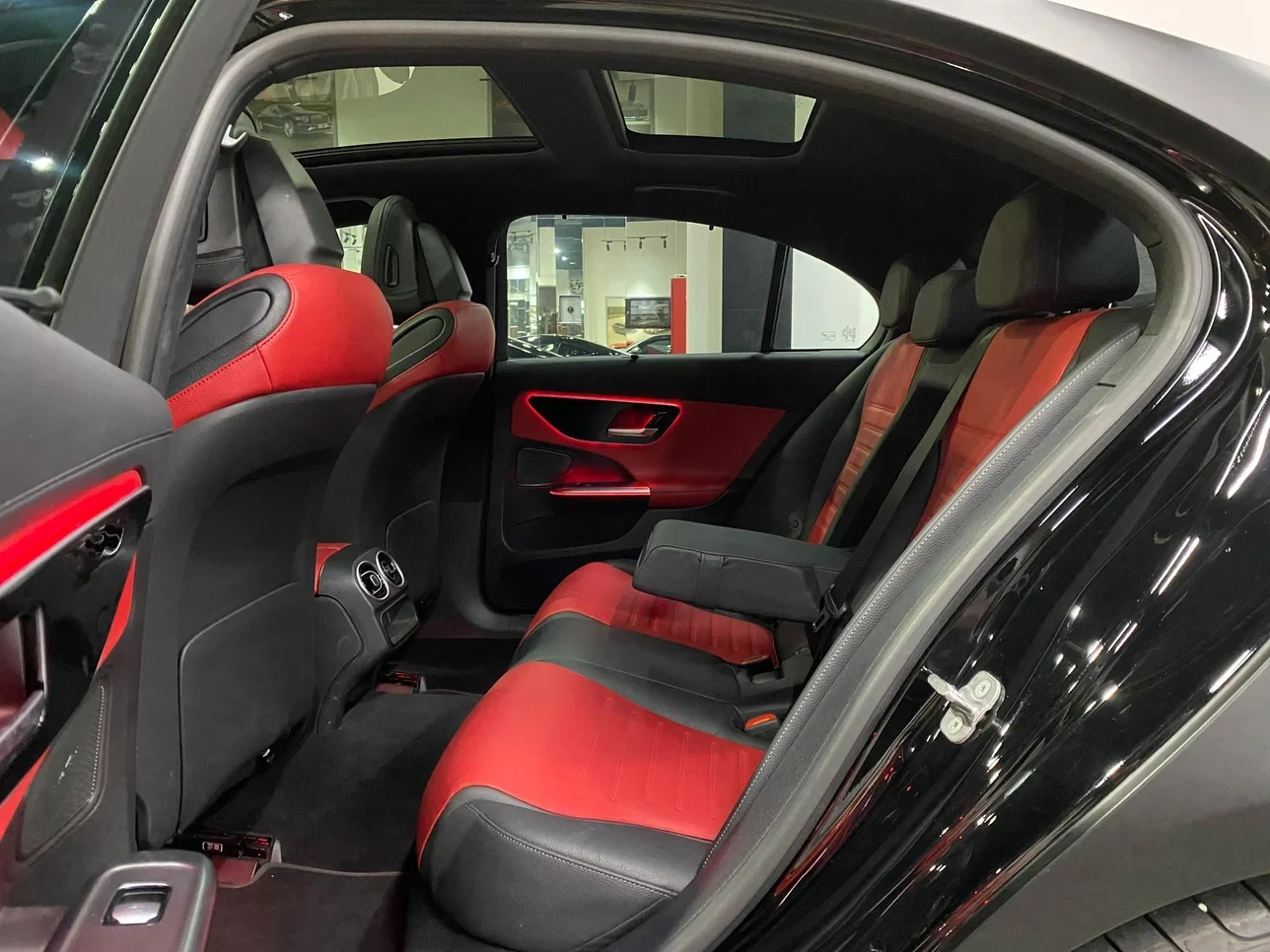 Mercedes C200 2025 — photo 5 for sale in Qatar
