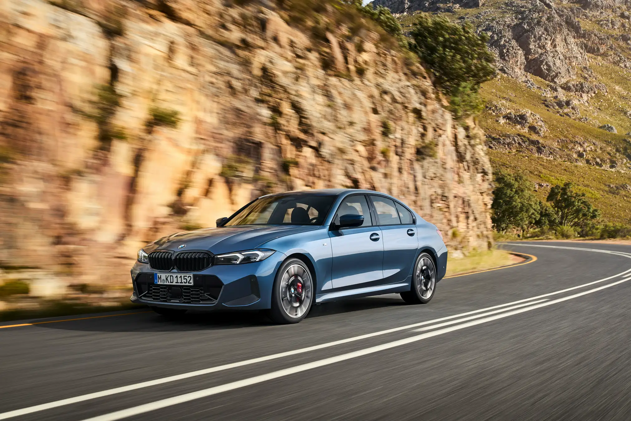 BMW 320i 2025