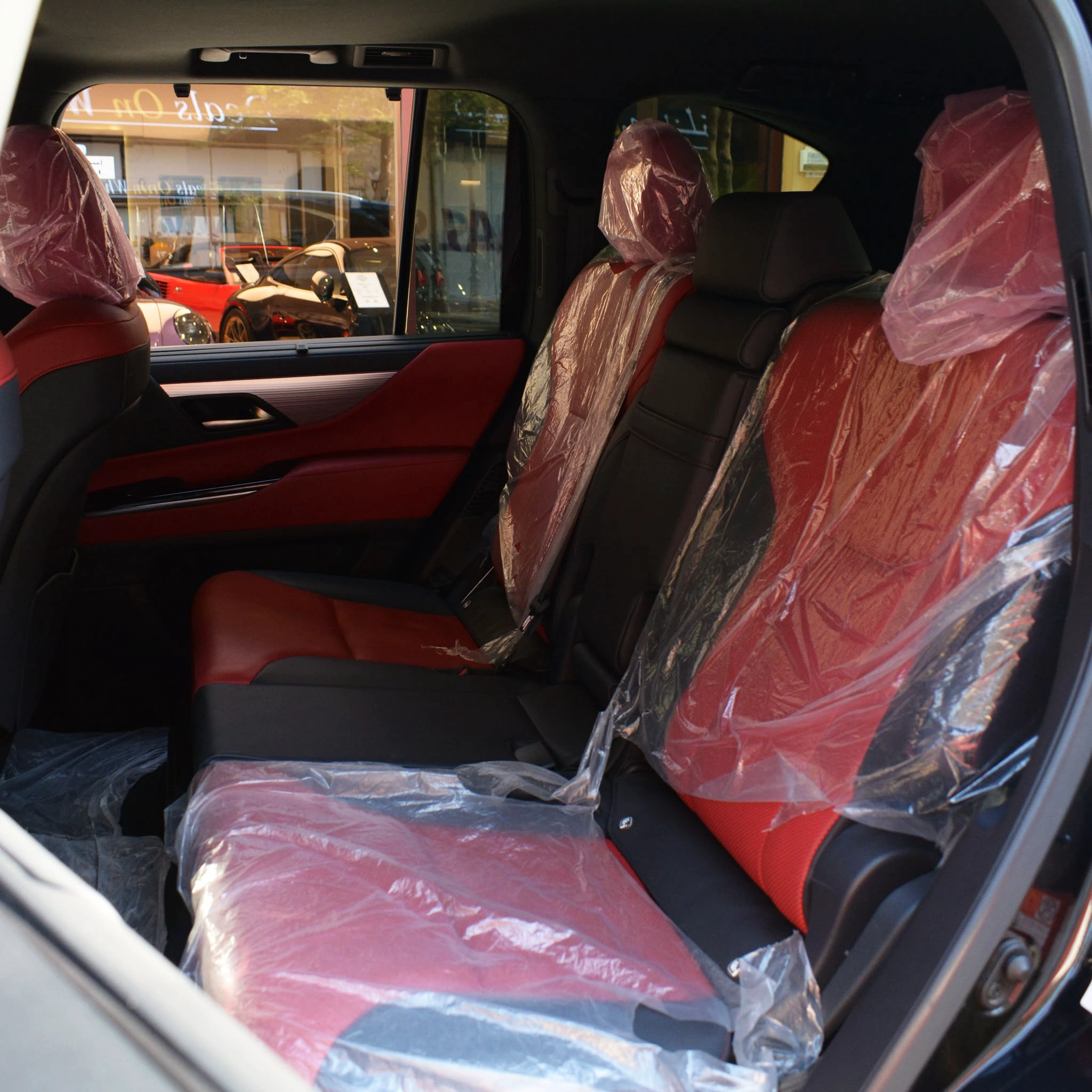 Lexus LX 600 2023 — photo 9 for sale in Qatar
