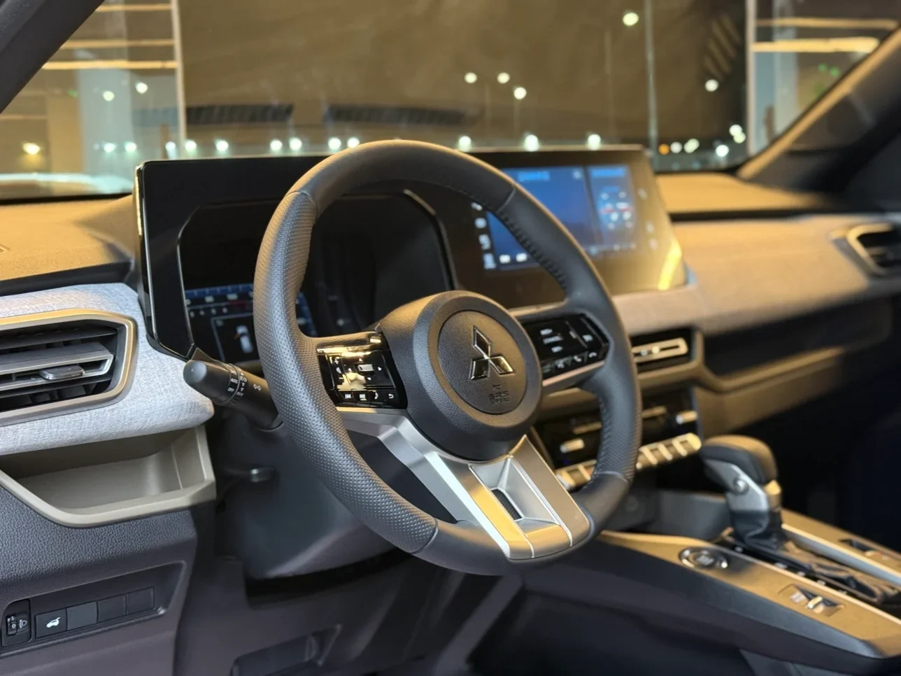 Mitsubishi XFORCE 2025