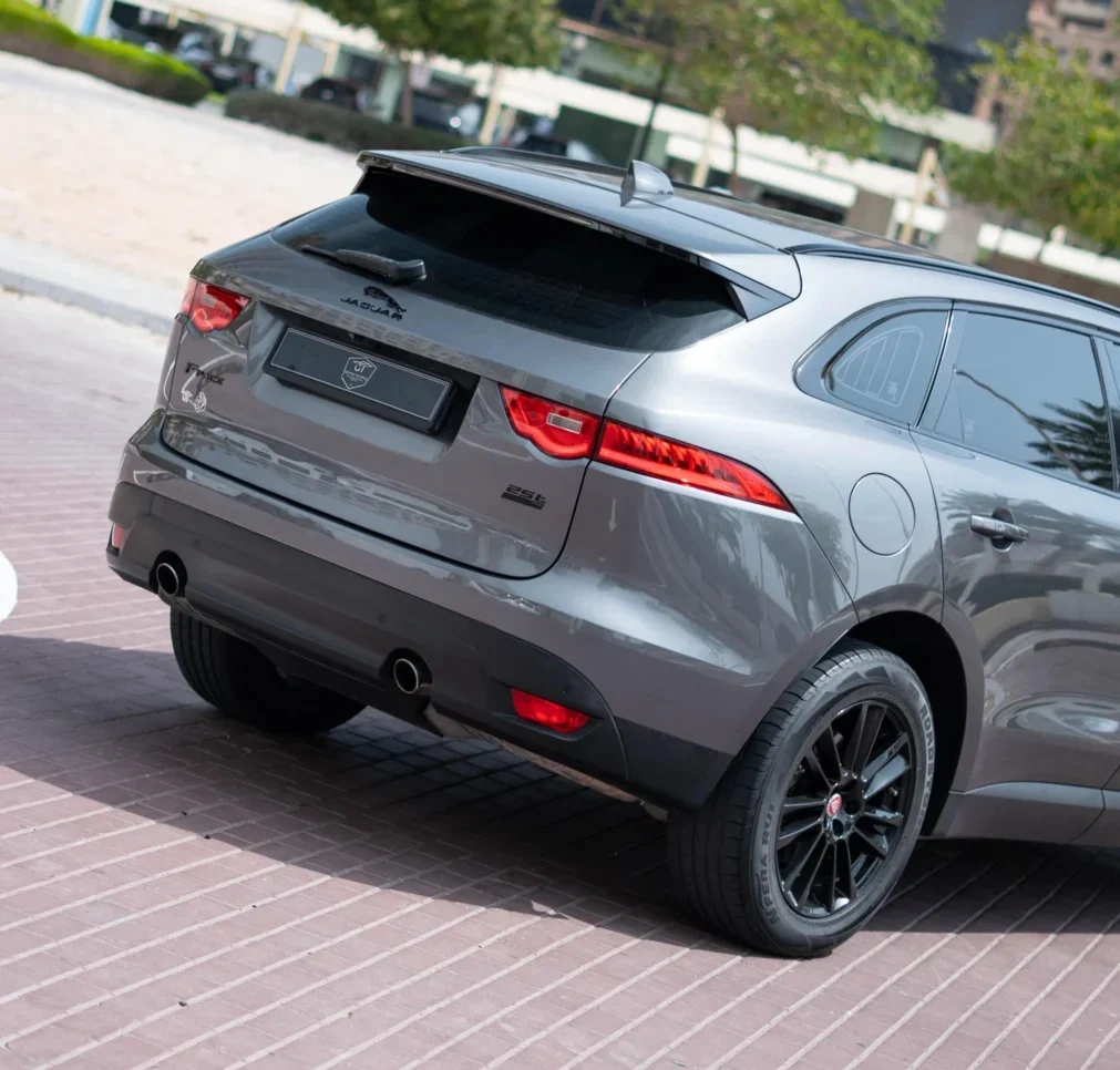 Jaguar F-PACE 2018