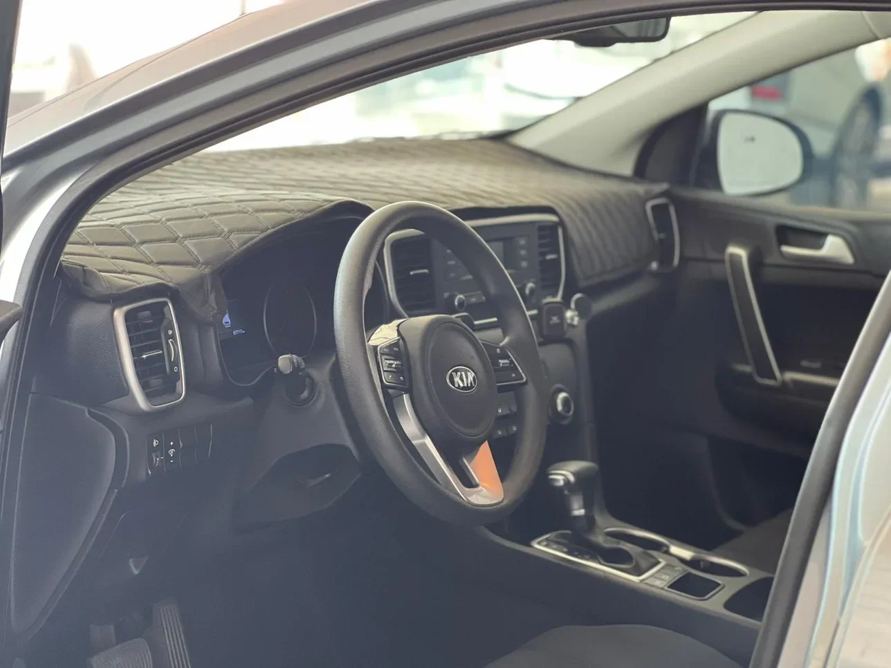 Kia Sportage 2020 — photo 10 for sale in Qatar