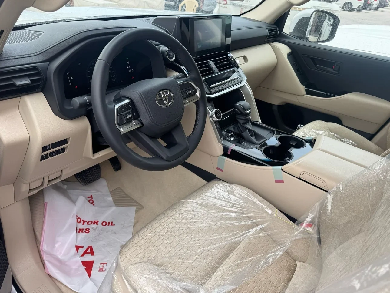 Toyota Land Cruiser GXR 2025