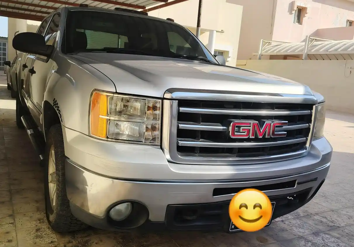GMC Pickup GMC Sierra 1500 SLE 2013