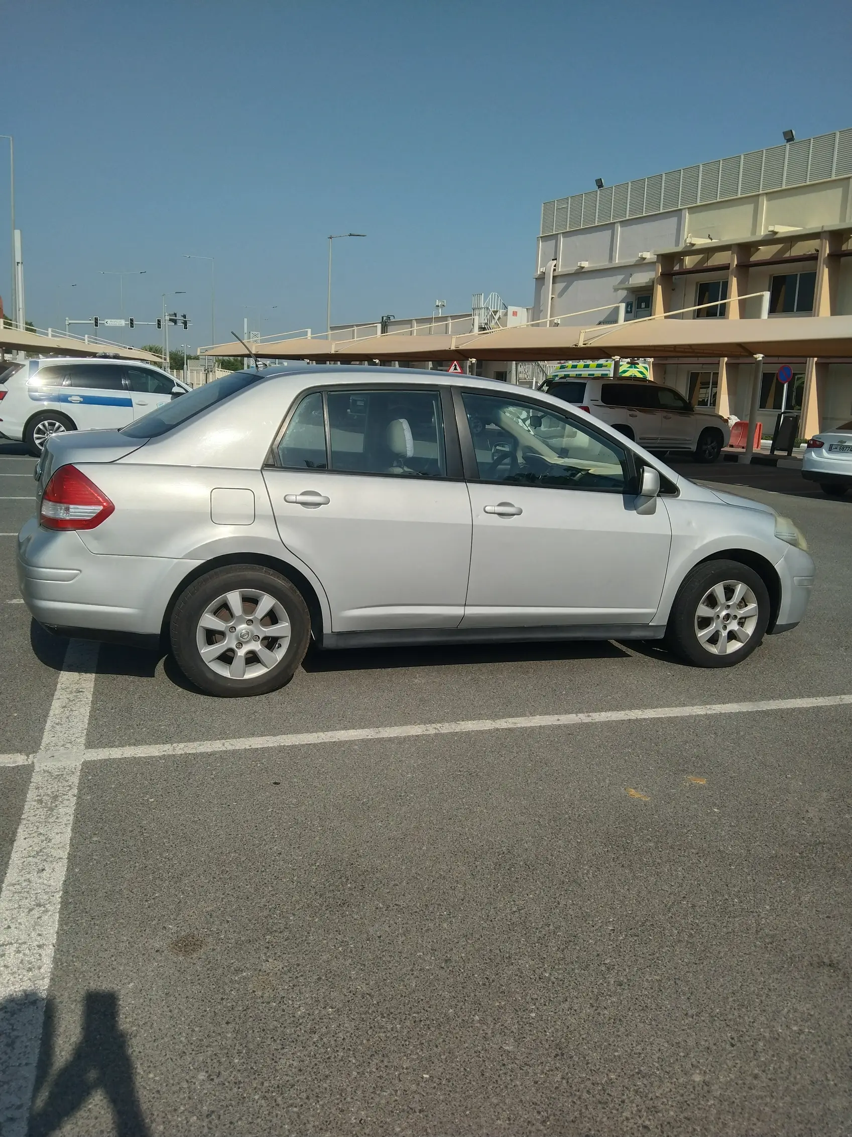 Nissan Tiida 1.8 2012