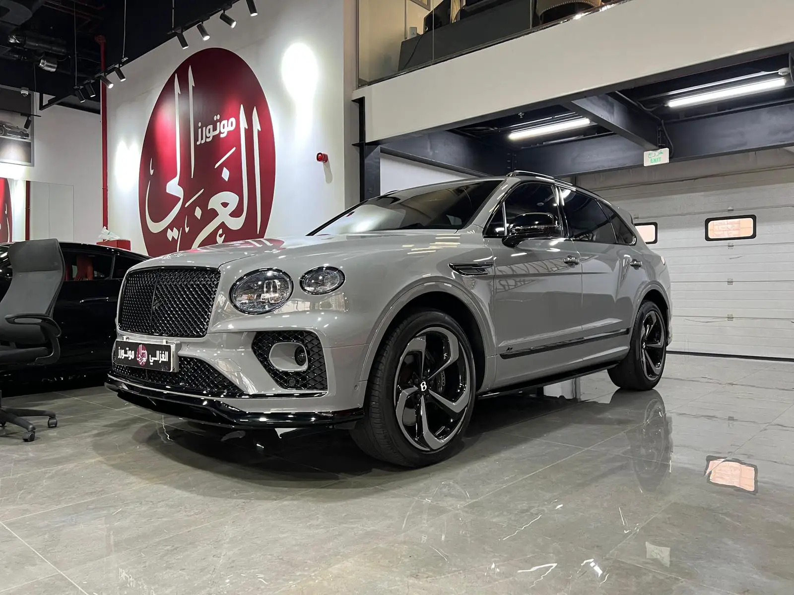 Bentley Bentayga 2023