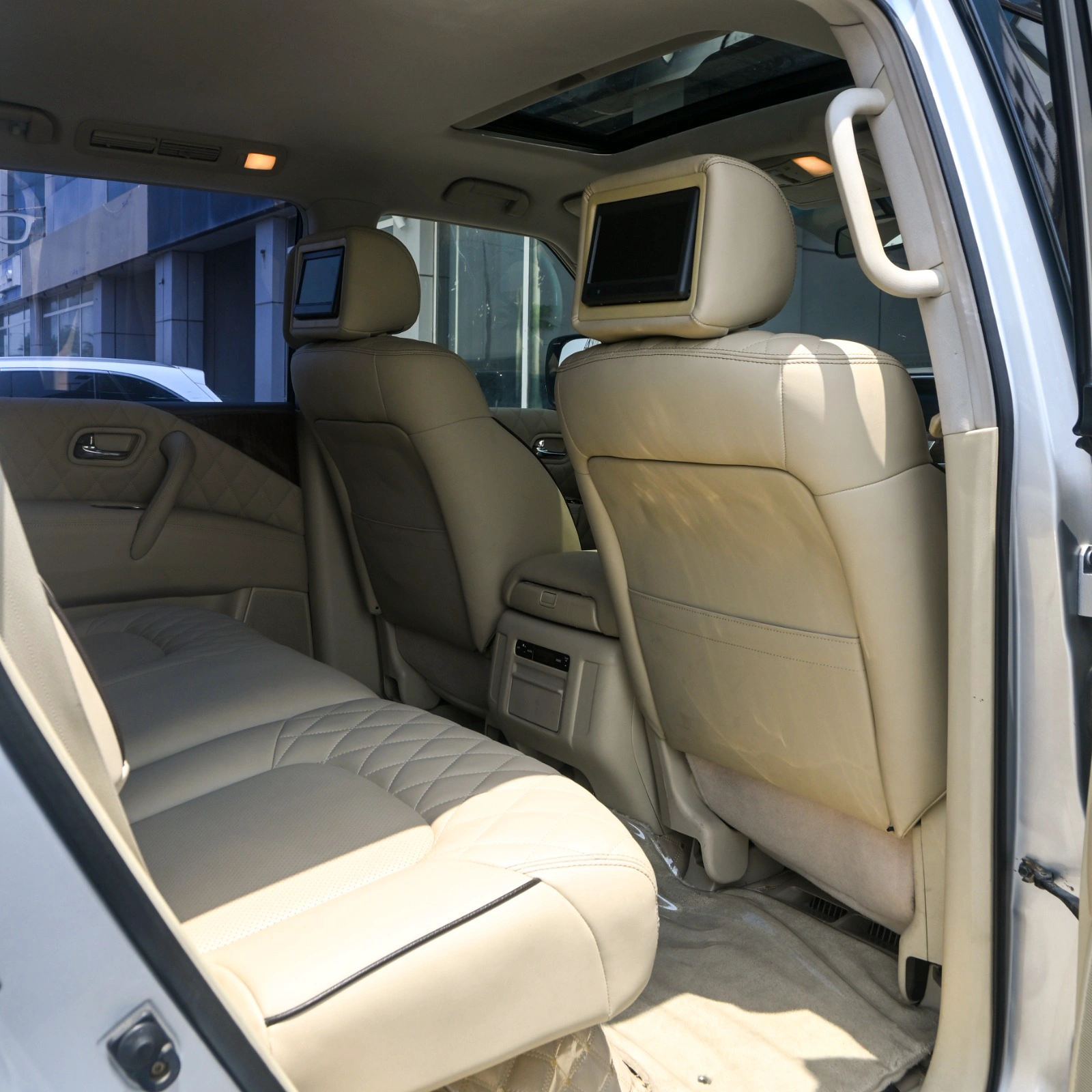 Nissan Patrol 2011 — photo 7 for sale in Qatar
