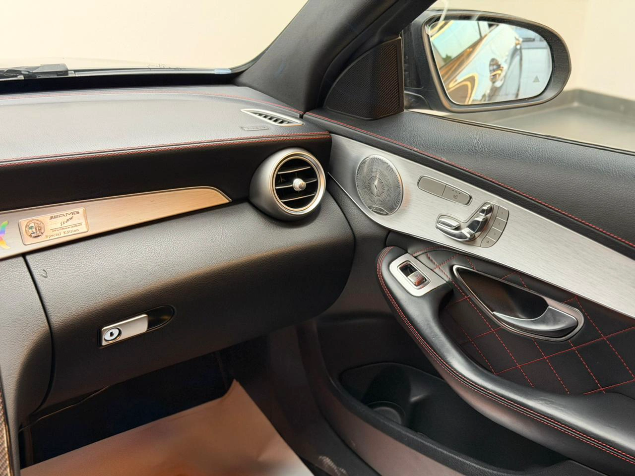 Mercedes C63 AMG 2015 — photo 15 for sale in Qatar