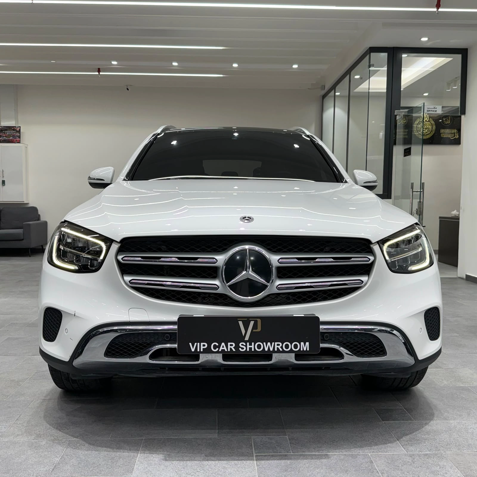 Mercedes GLC 200 2022 — photo 2 for sale in Qatar