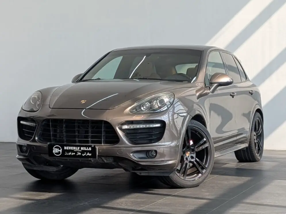 Porsche Cayenne GTS 2014