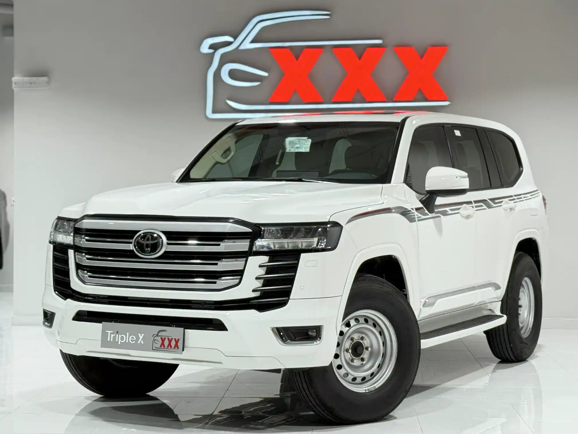 Toyota Land Cruiser GXR 2025