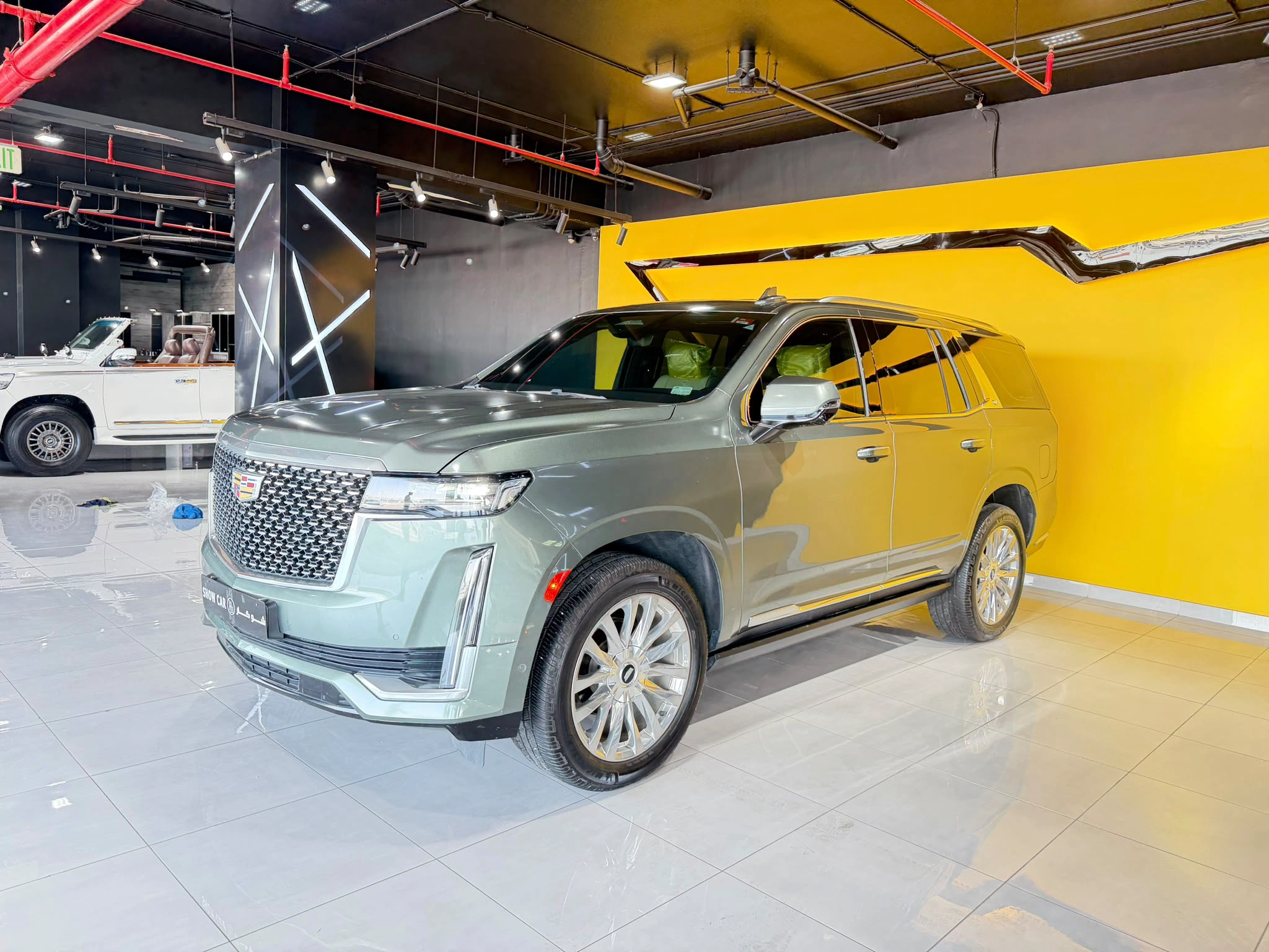 Cadillac Escalade 2023 — photo 3 for sale in Qatar