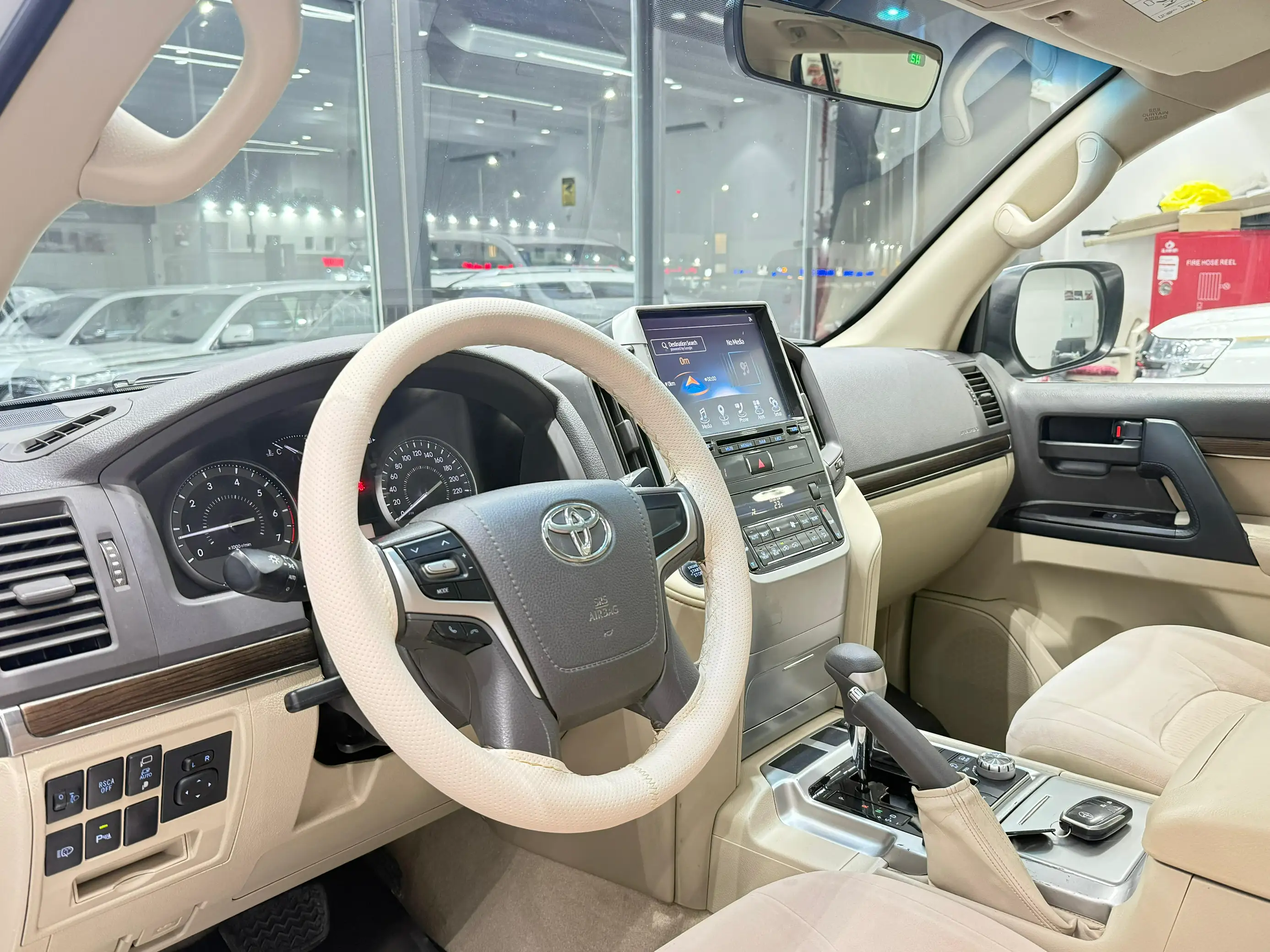 Toyota Land Cruiser GXR 2020 — photo 9 for sale in Qatar