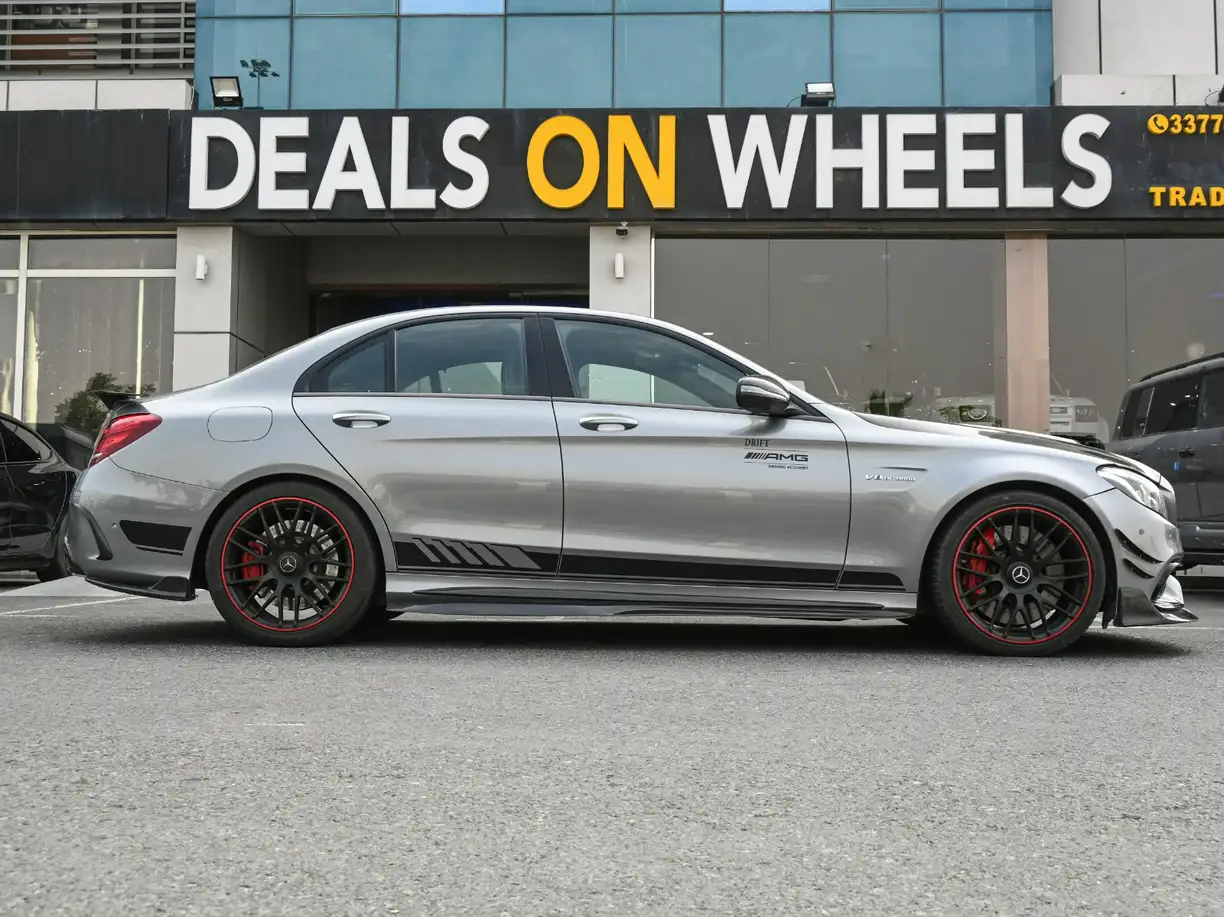 Mercedes C63 AMG 2016