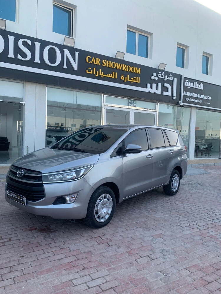 Toyota Innova 2020
