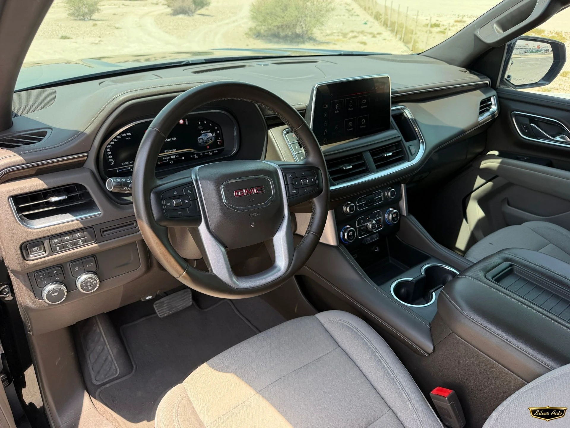 GMC Yukon SLE 2023 — photo 6 for sale in Qatar