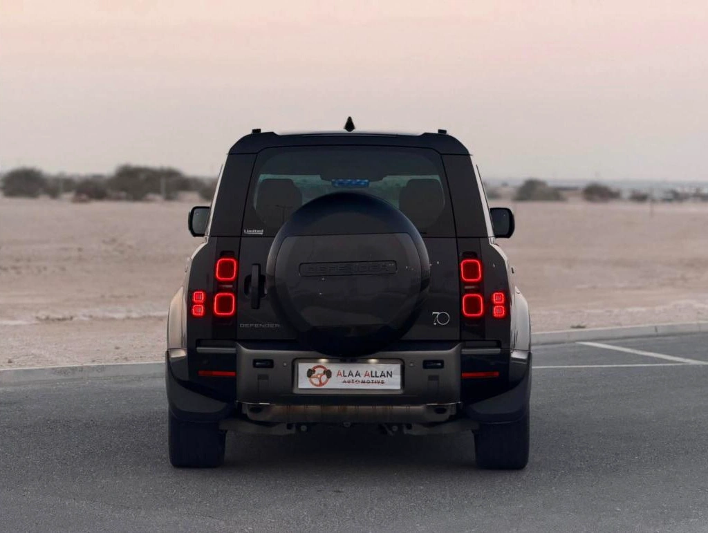 Landrover Defender 2025