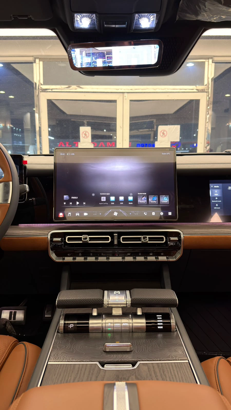 M HERO REV 2025 — photo 14 for sale in Qatar