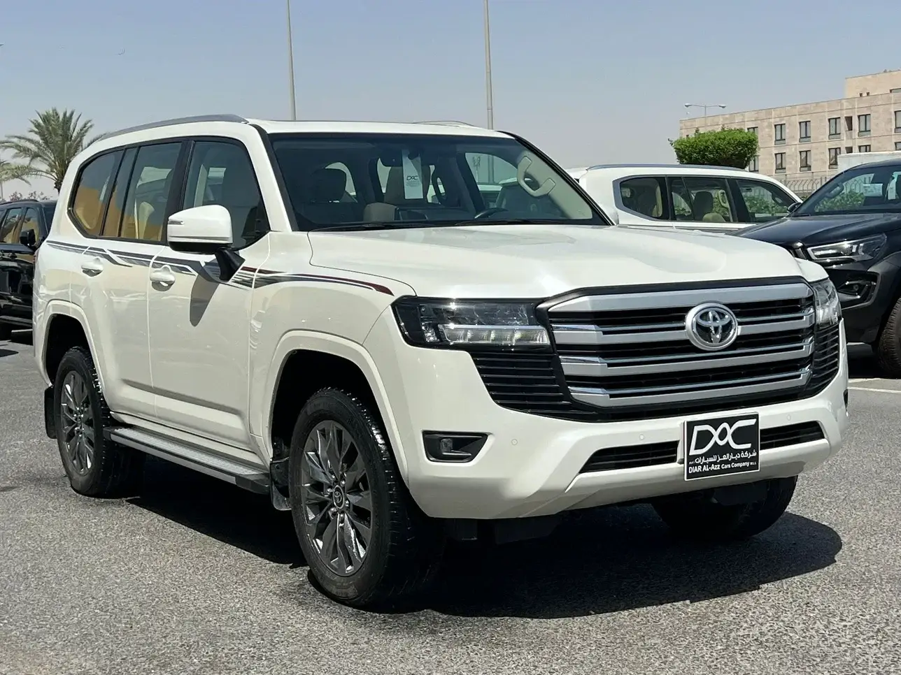 Toyota Land Cruiser GXR 2024