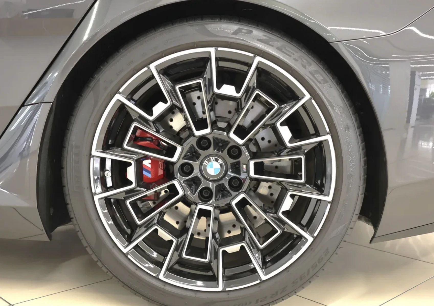 BMW M5 2026 — photo 7 for sale in Qatar