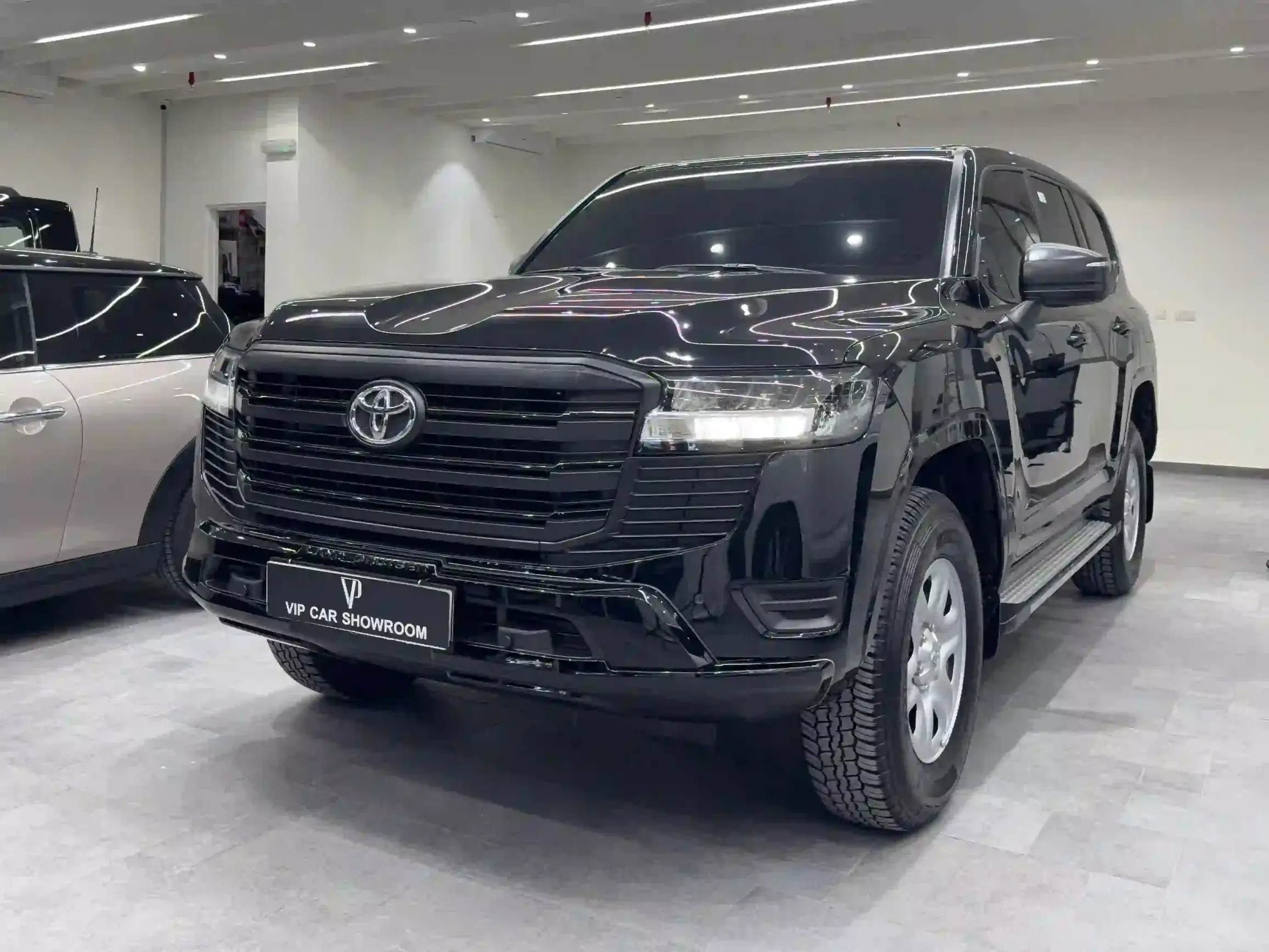 Toyota Land Cruiser GX 2024